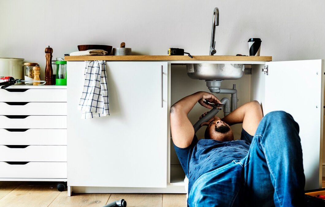 Step-by-Step DIY Guide to Unclogging a Slow Draining Sink